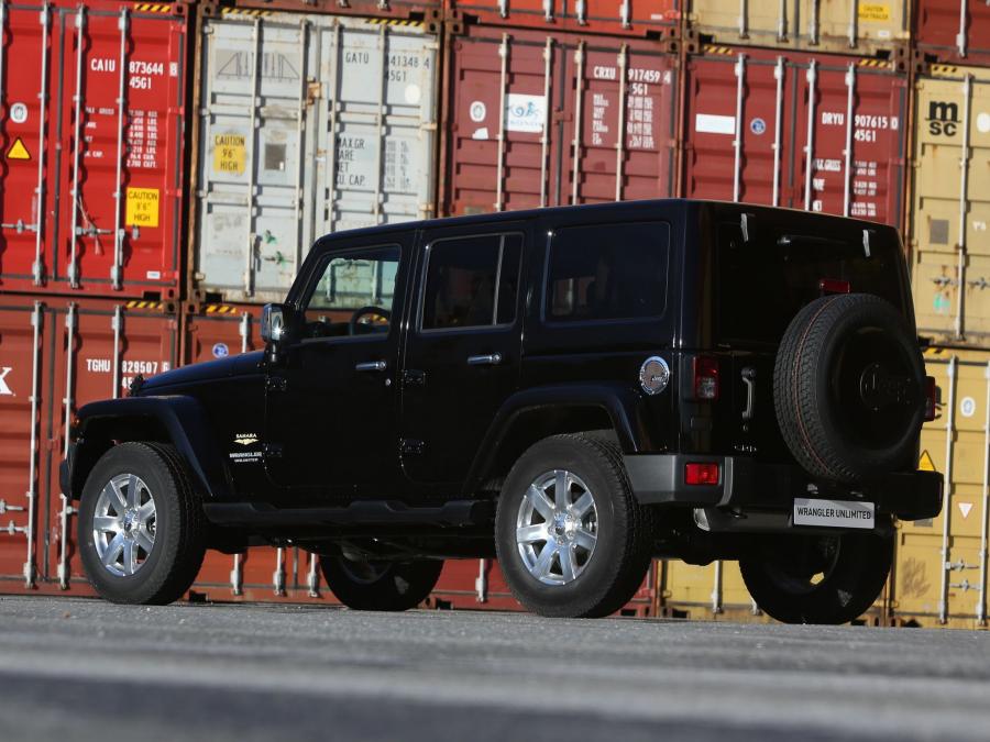  Jeep Wrangler Unlimited Indian Summer 2014 года  (фото 6 из 8)